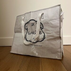 Laline cosmetics large heavy duty shopping bag with a zipper
